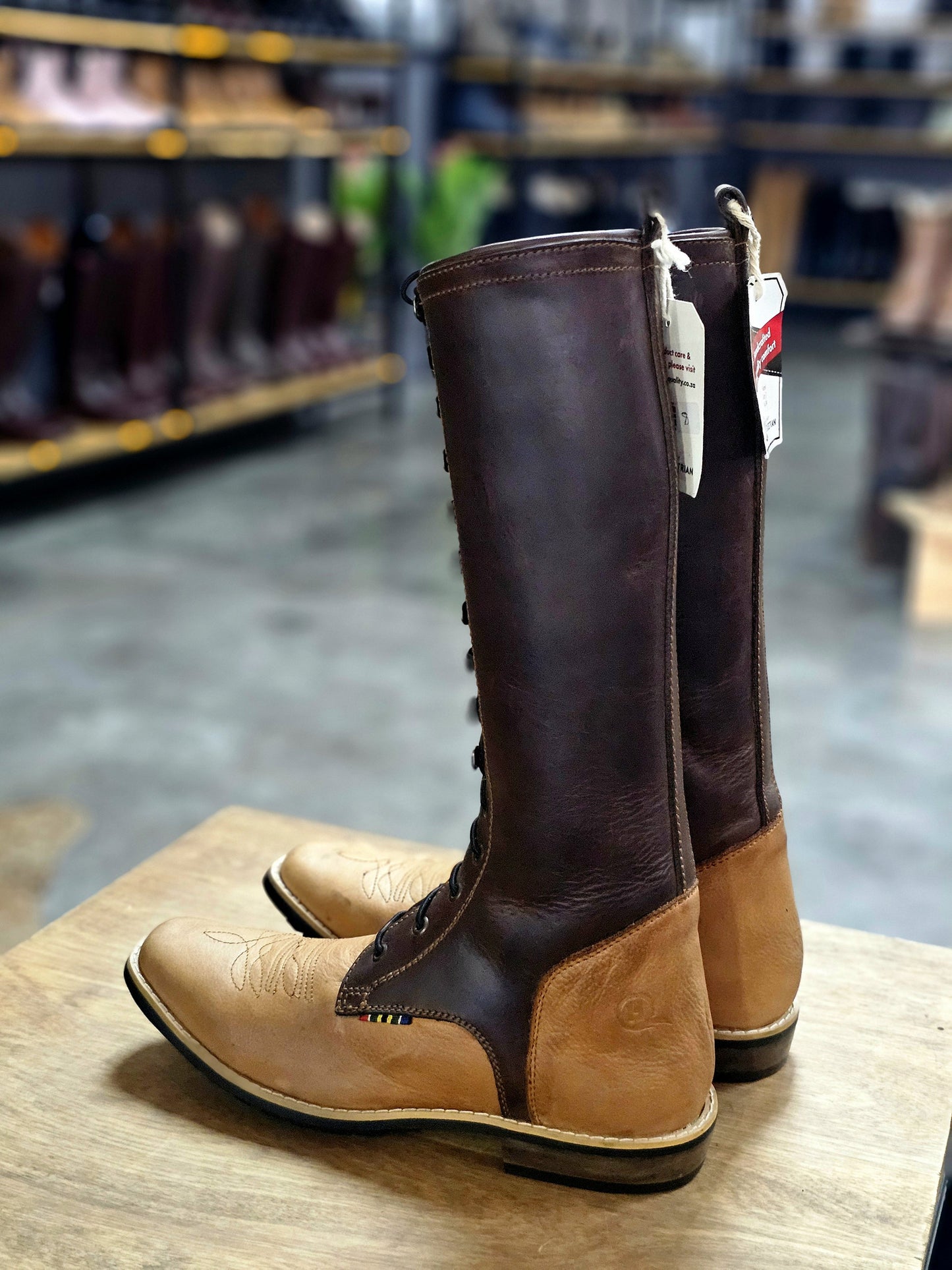 Kembo Leather Boot - Hello Quality Collection