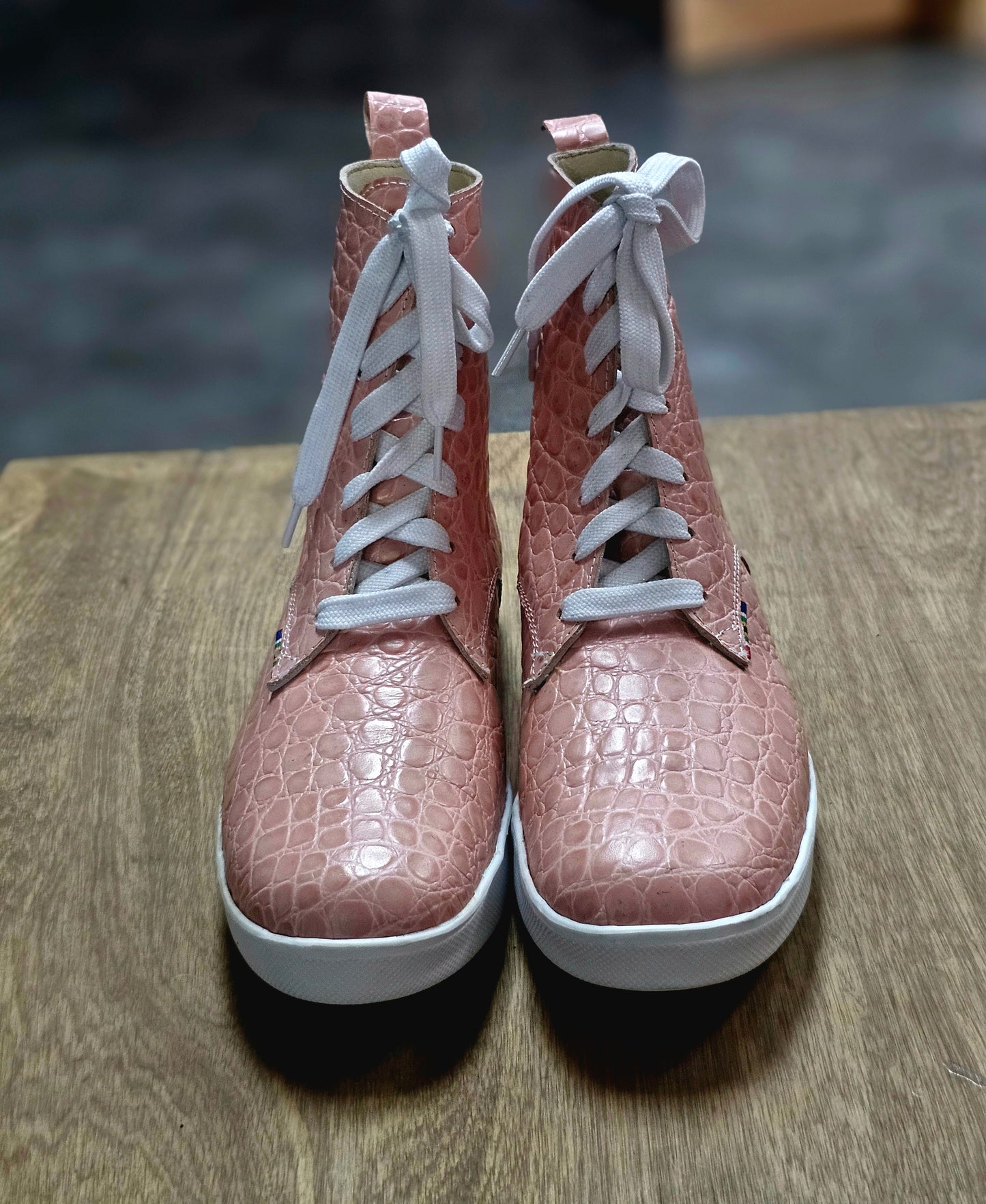 Tina Leather Sneakers - Hello Quality Collection