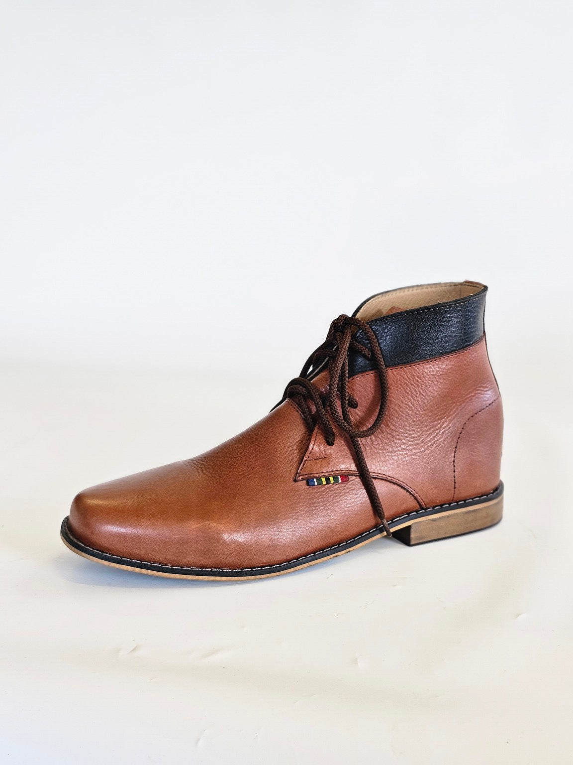 Chukka Fire - Hello Quality Collection
