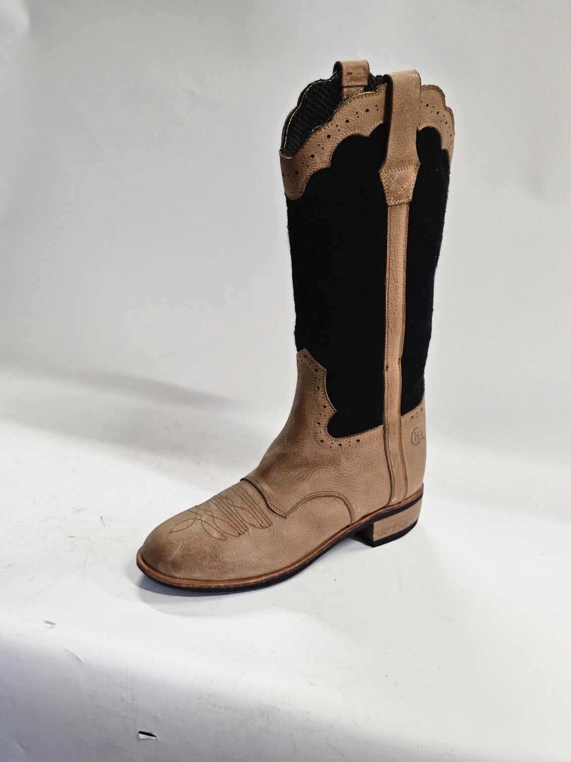 Amie Cowboy Boots - Hello Quality Collection