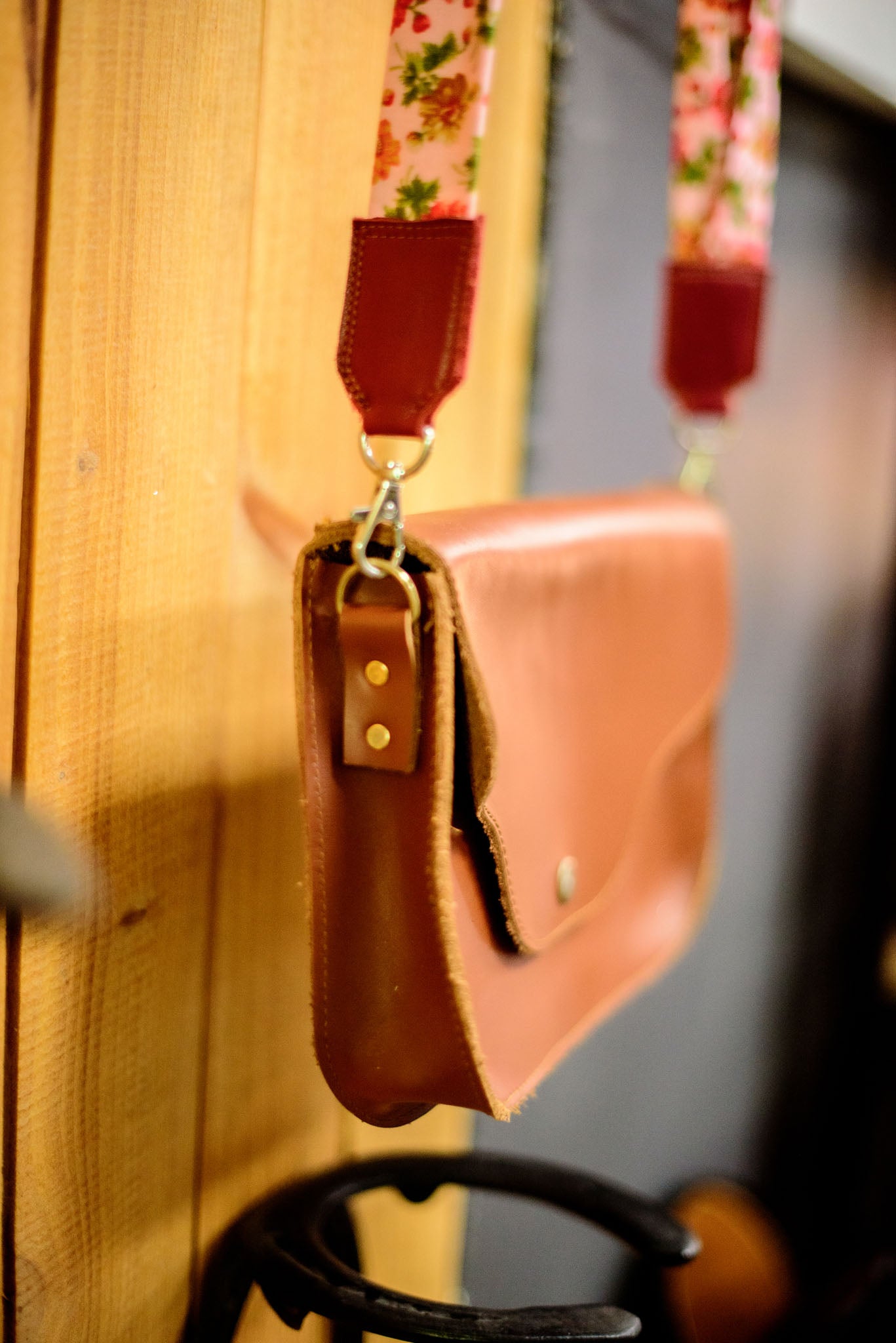 Cara Sling bag - Hello Quality Collection