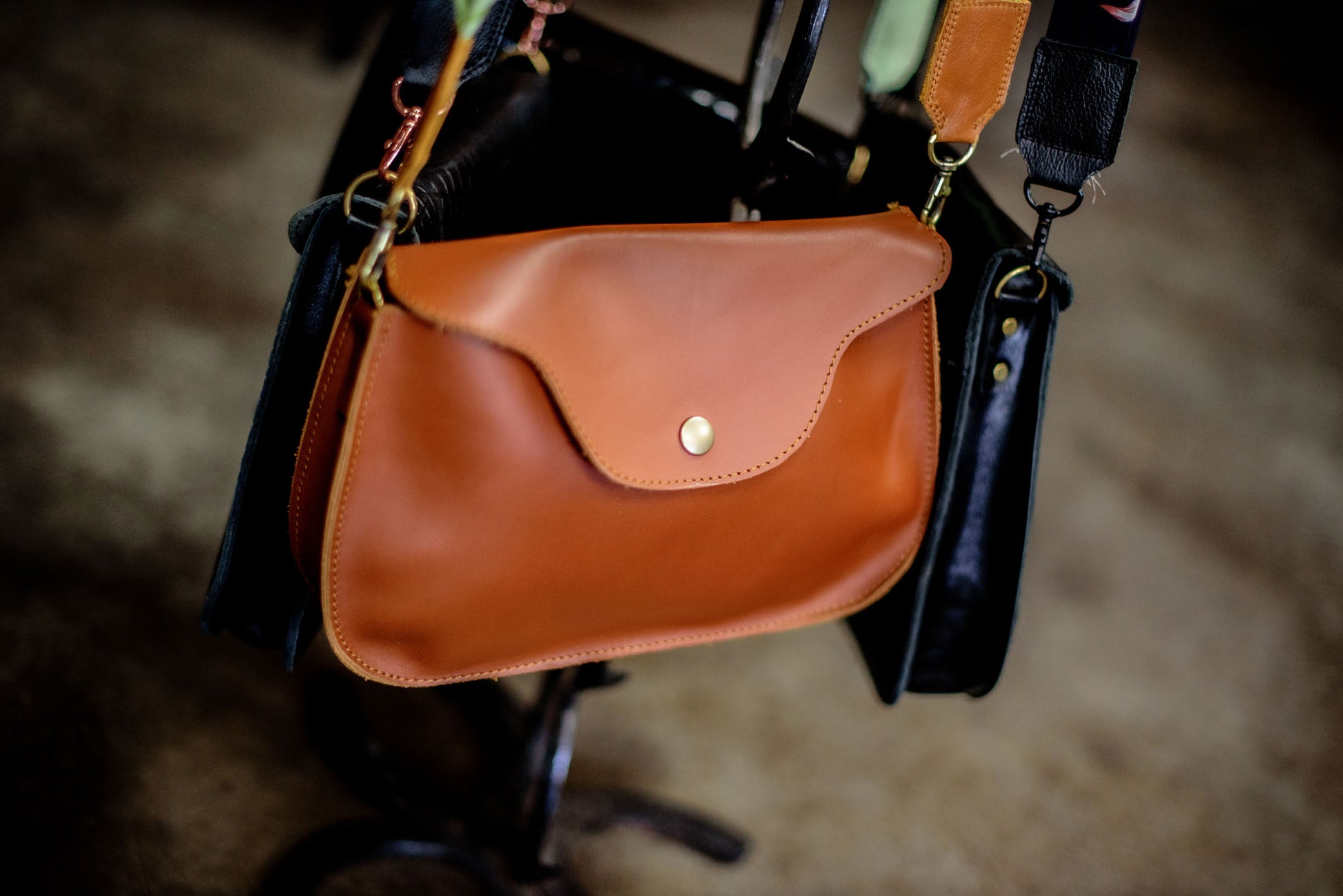 Cara Sling bag - Hello Quality Collection
