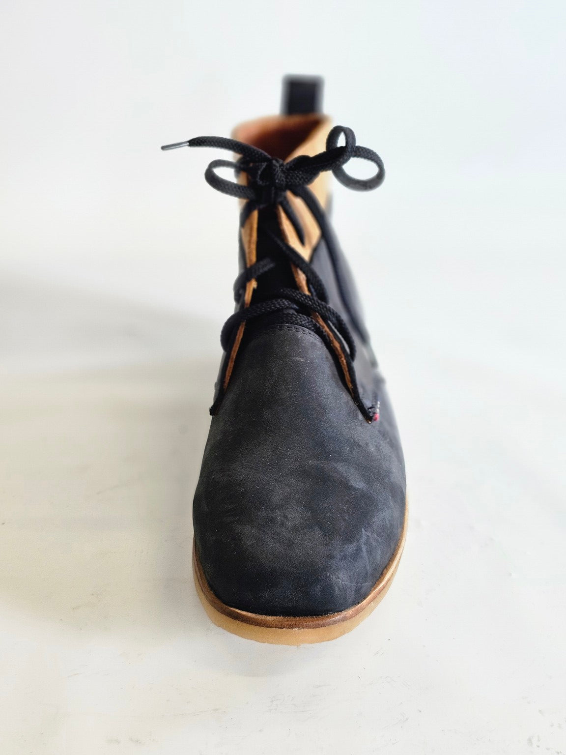 Bernett Chukka Two-tone - Hello Quality Collection