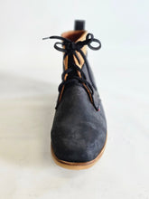 Load image into Gallery viewer, Bernett Chukka Two-tone - Hello Quality Collection
