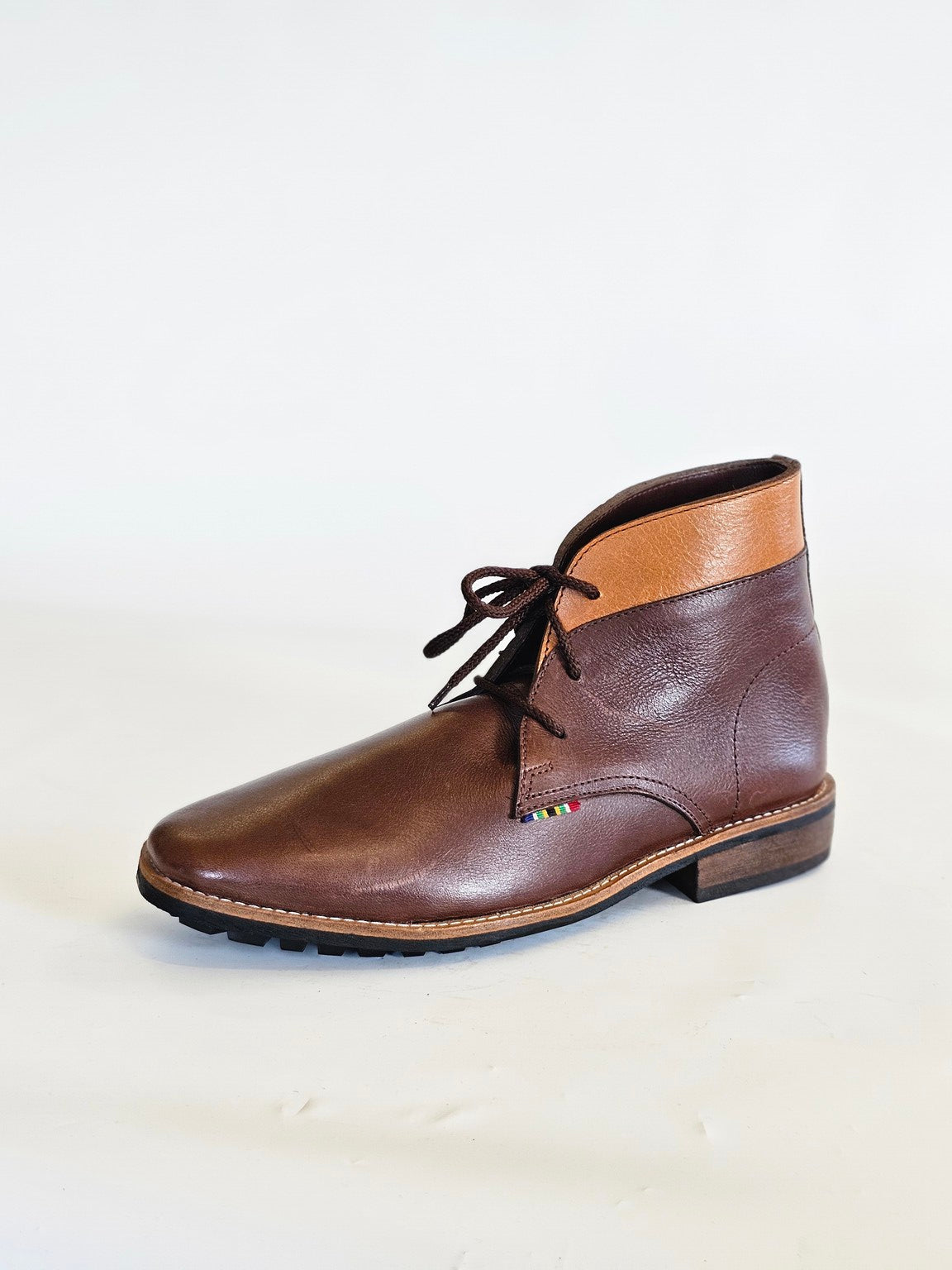 Chukka Fire - Hello Quality Collection