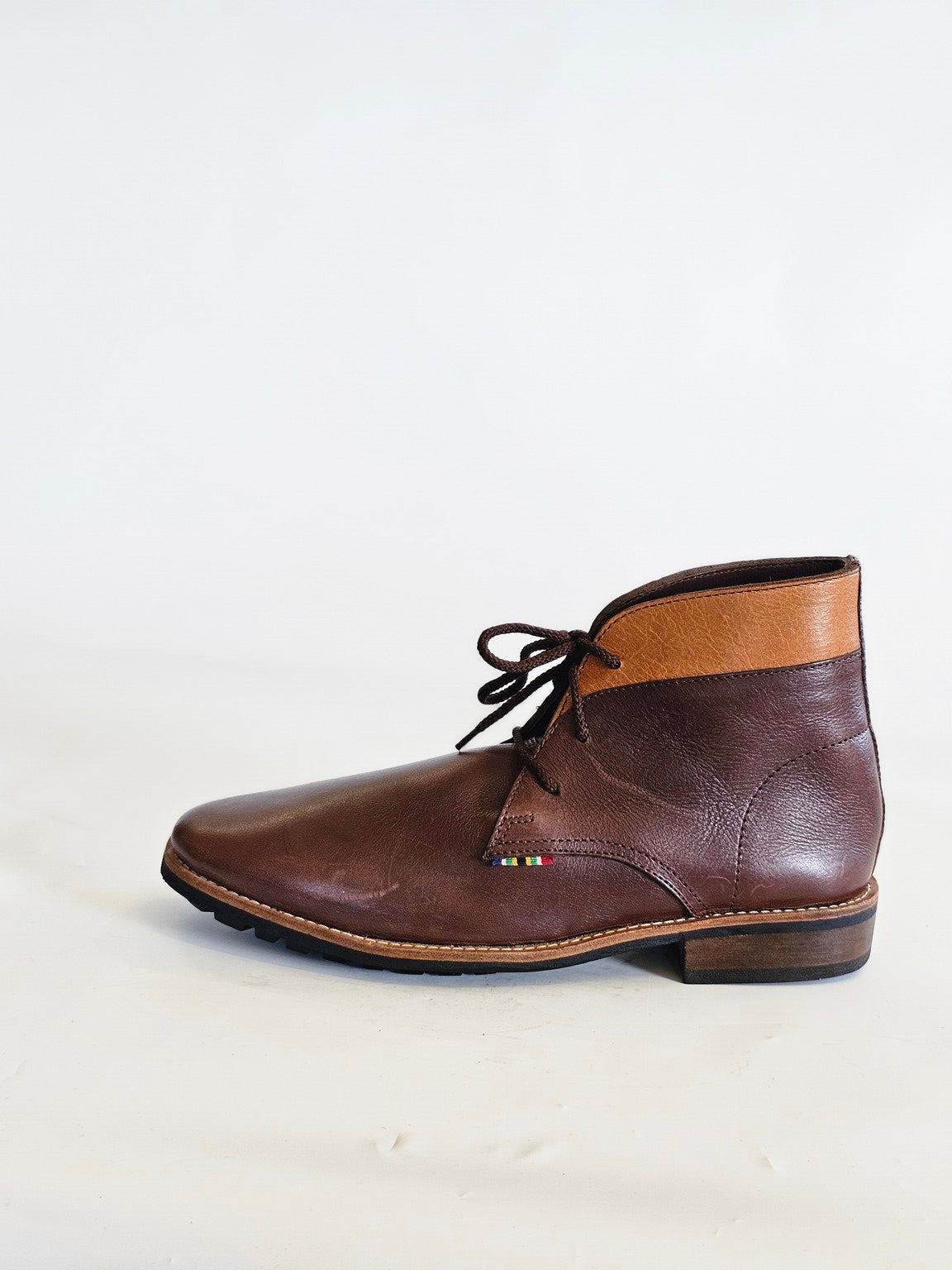 Chukka Fire - Hello Quality Collection