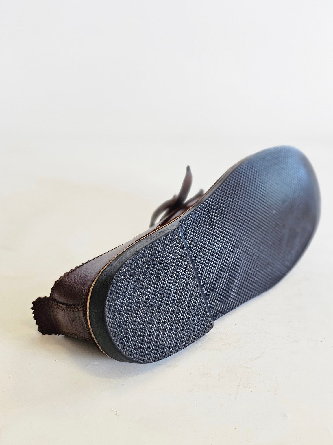 Erina Vellies - Hello Quality Collection