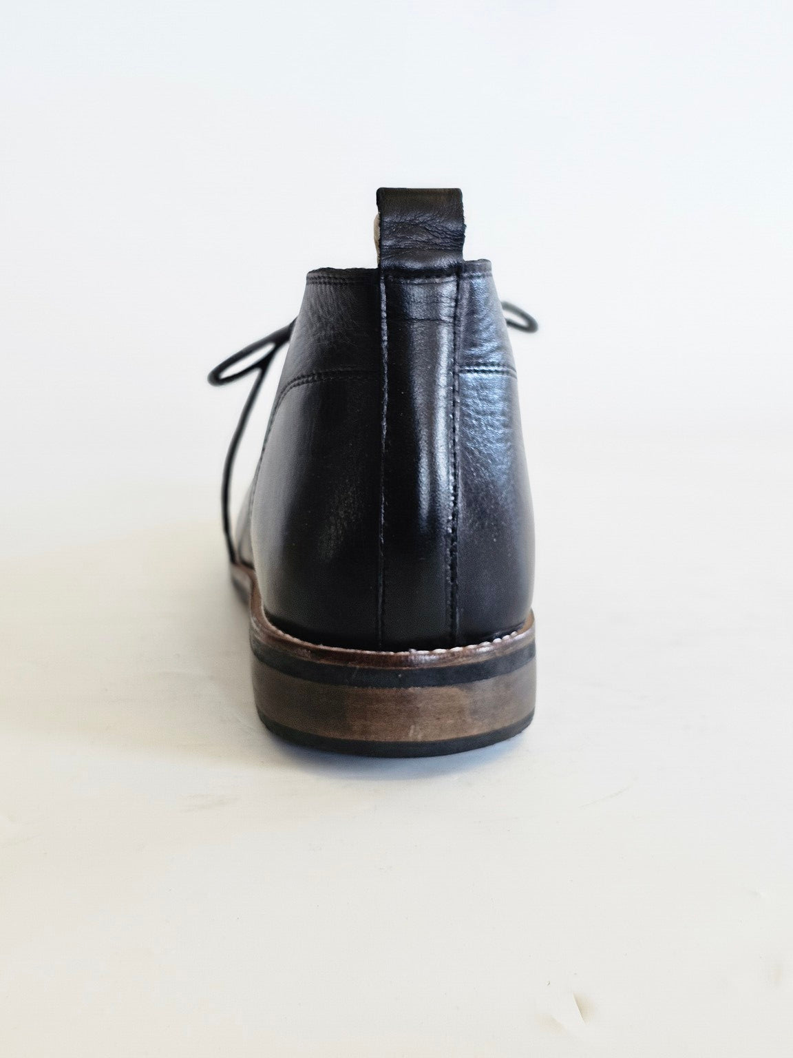 Kelvin Chukka - Hello Quality Collection