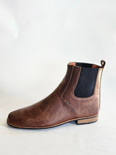 Load image into Gallery viewer, Salento Chelsea Boots - Hello Quality Collection

